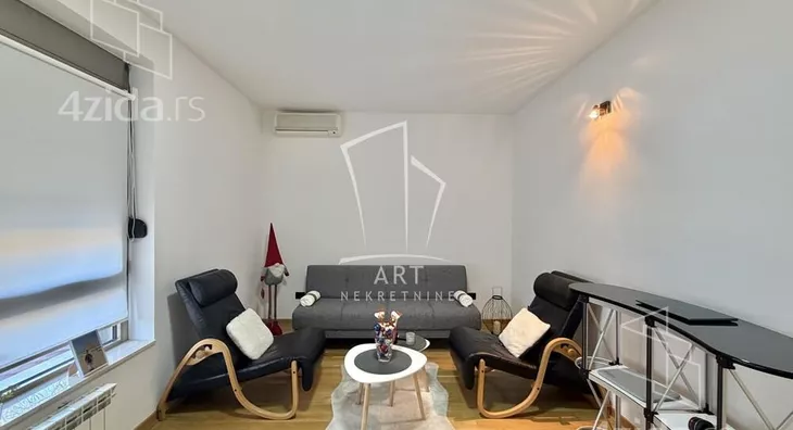 5-etažna kuća | 4zida