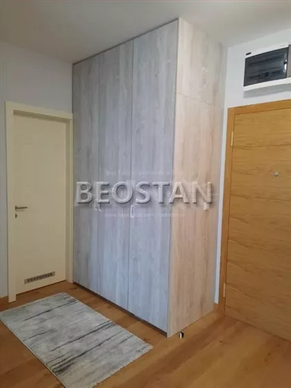 Tadije Sondermajera | 4zida.rs