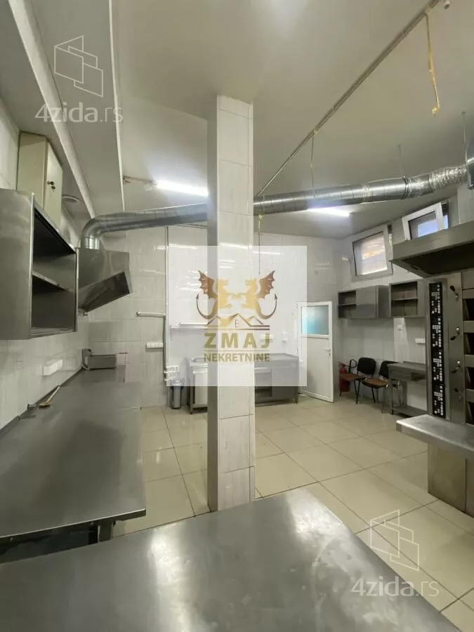 Poslovni prostor | 4zida