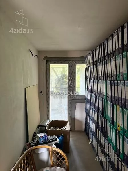 Šestosoban stan | 4zida