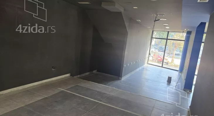 Poslovni prostor | 4zida