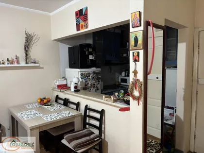 Bata Lakina | 4zida.rs