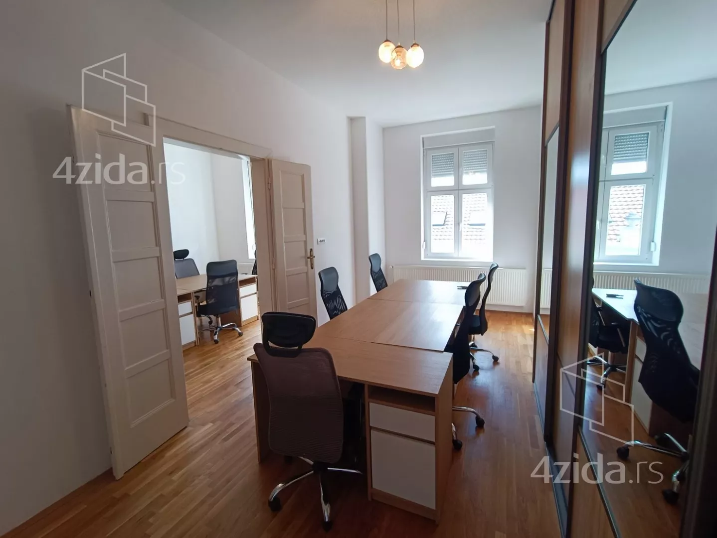 Četvoroiposoban stan | 4zida