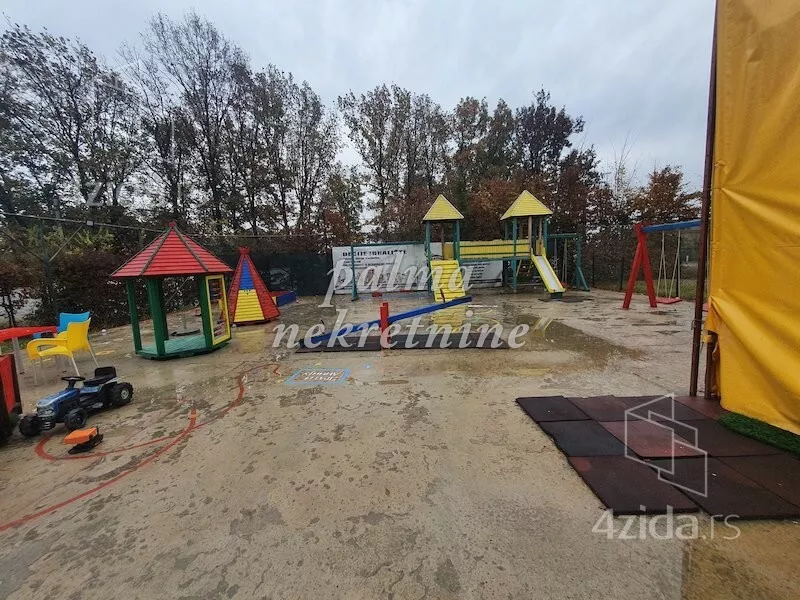 Lokal | 4zida