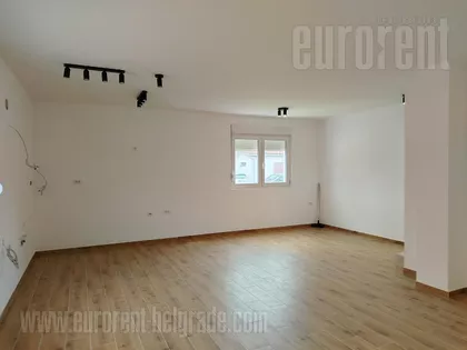 ZEMUN GORNJI GRAD | 4zida.rs