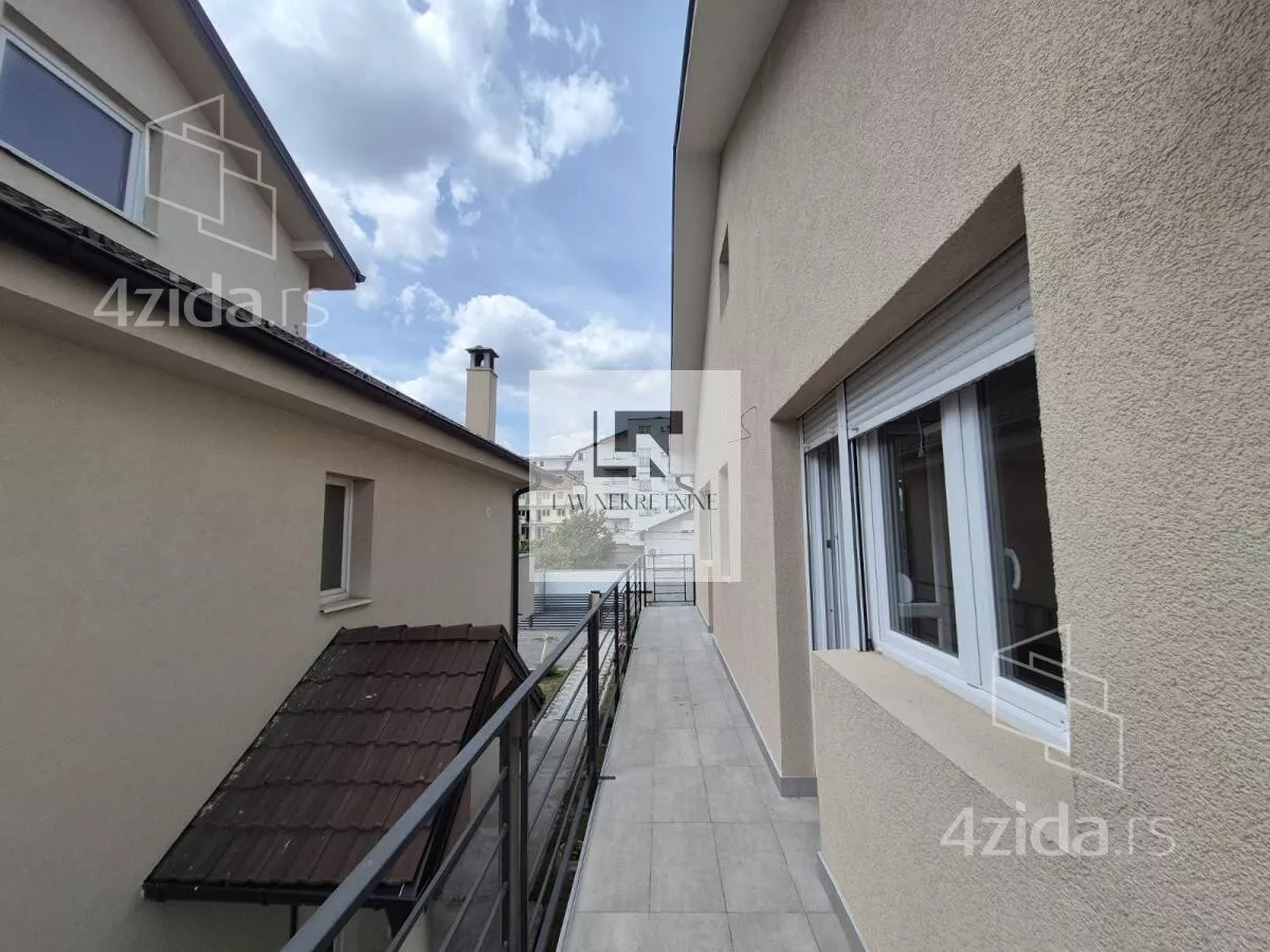 Kuća | 4zida
