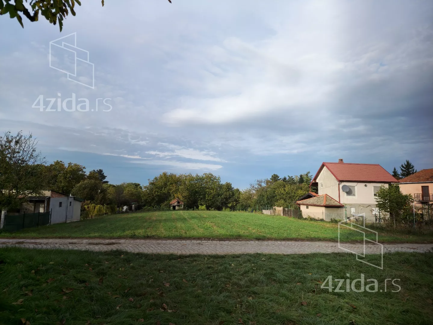 Građevinsko zemljište | 4zida