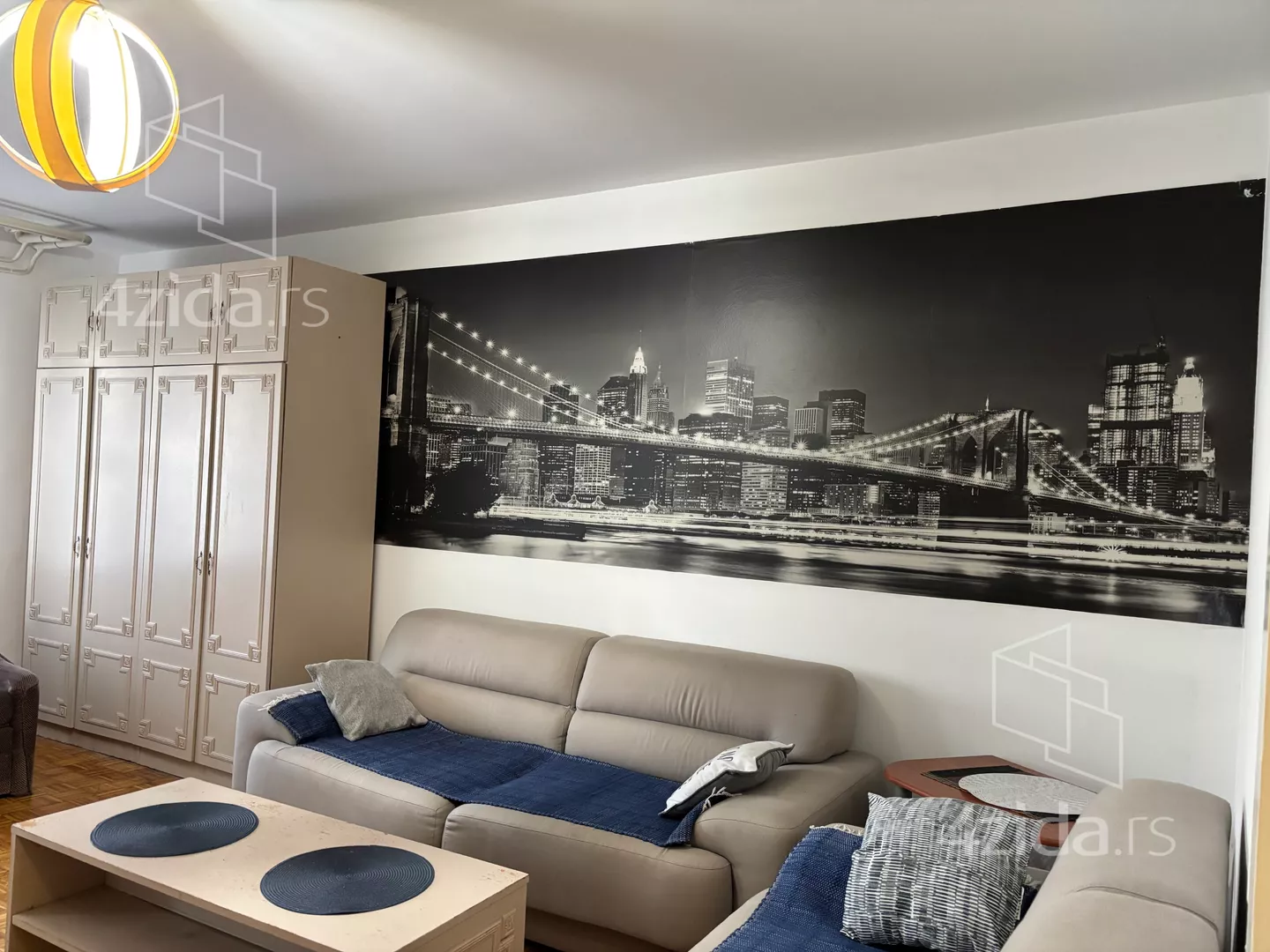 Jednoiposoban stan | 4zida