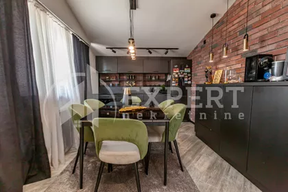 Ivana Milutinovića | 4zida.rs