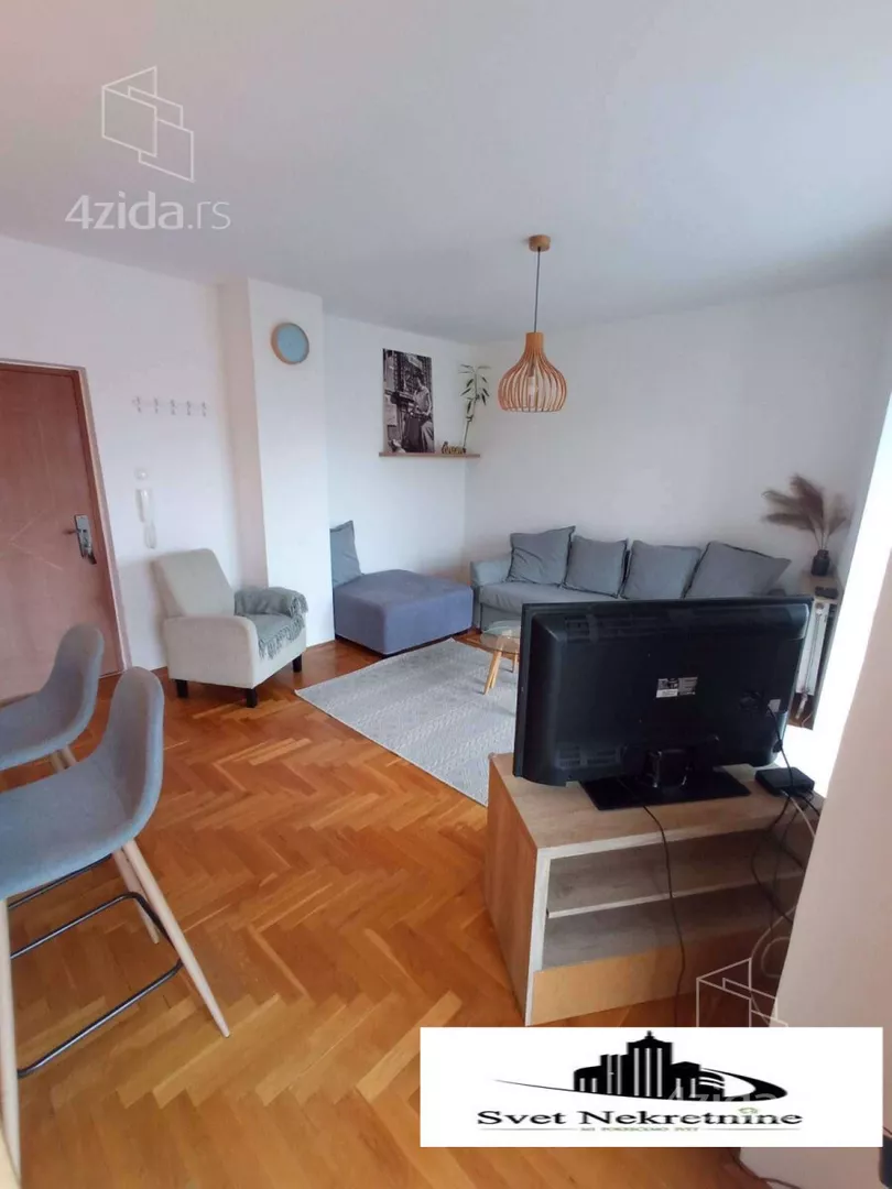 Garsonjera | 4zida