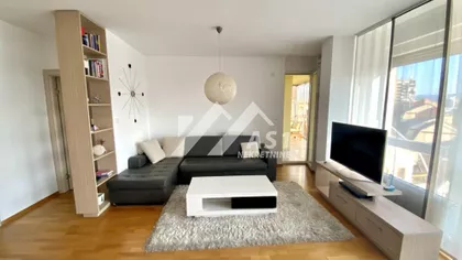 Petra Drapšina | 4zida.rs