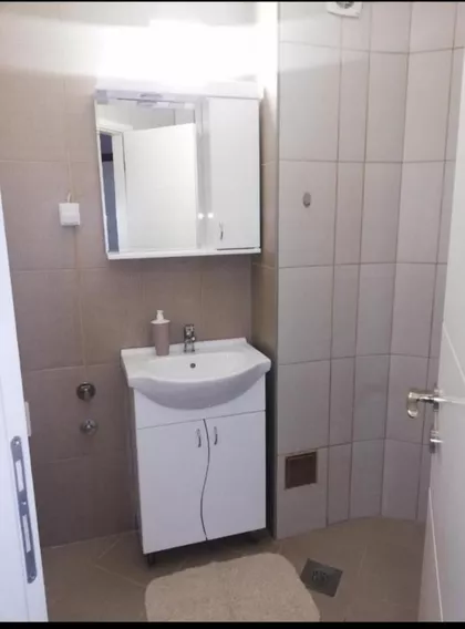 Dom Zdravlja | 4zida.rs