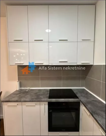 Tošin Bunar | 4zida.rs