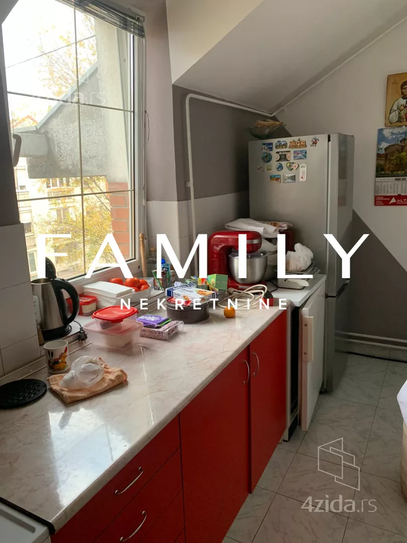 Troiposoban stan | 4zida