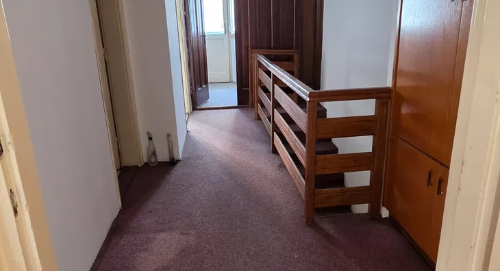 Sedmosoban stan | 4zida