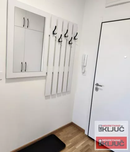 Sremska Kamenica | 4zida.rs