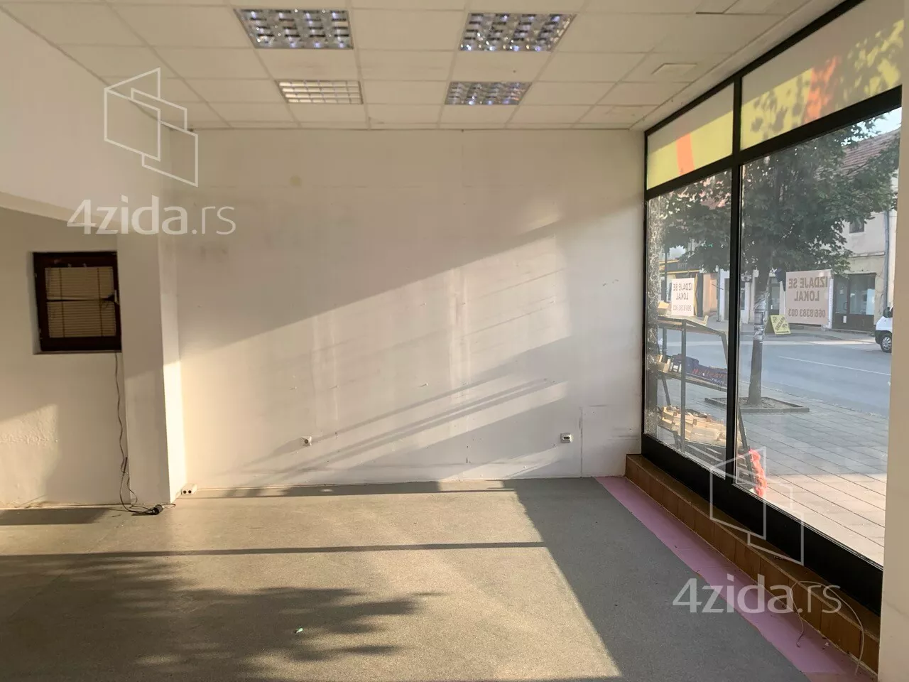 Lokal | 4zida