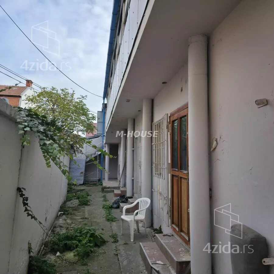 Poslovni prostor | 4zida