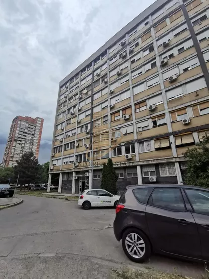 Pariske komune | 4zida.rs