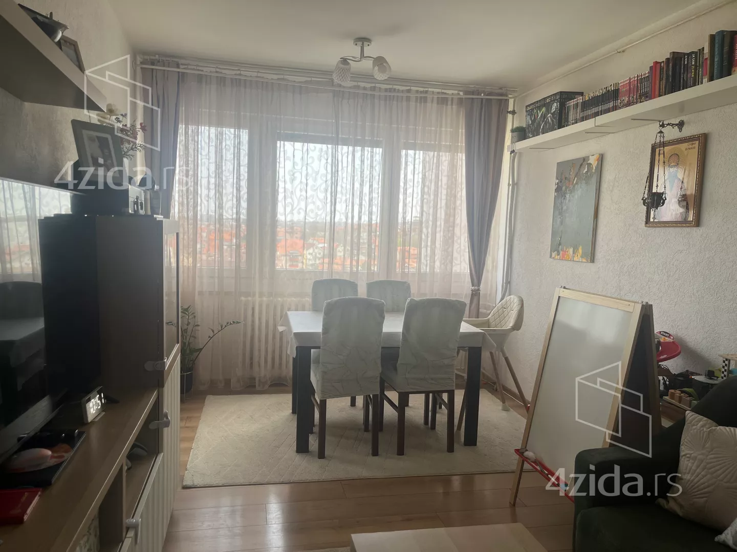 Dvoiposoban stan | 4zida