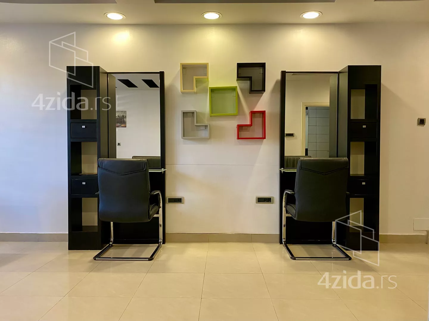 Lokal | 4zida