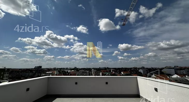 Petosoban stan | 4zida