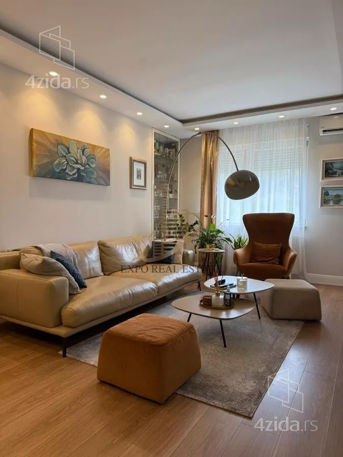 Petosoban stan | 4zida