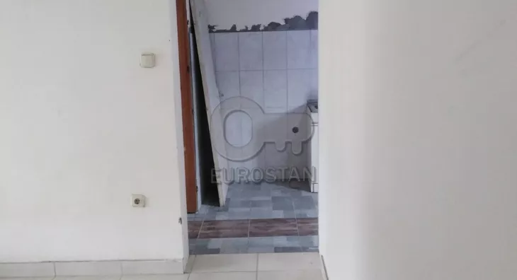 Lokal | 4zida
