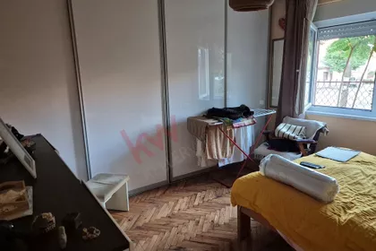 Mihajla Pupina 9 | 4zida.rs