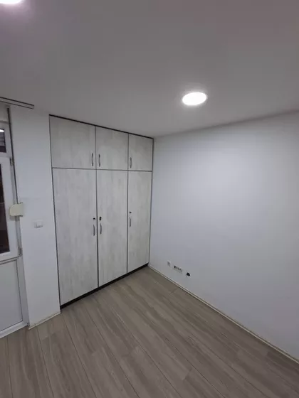 Obrenovićeva | 4zida.rs