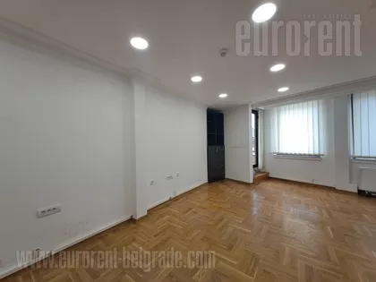 KNEZ MIHAILOVA | 4zida.rs