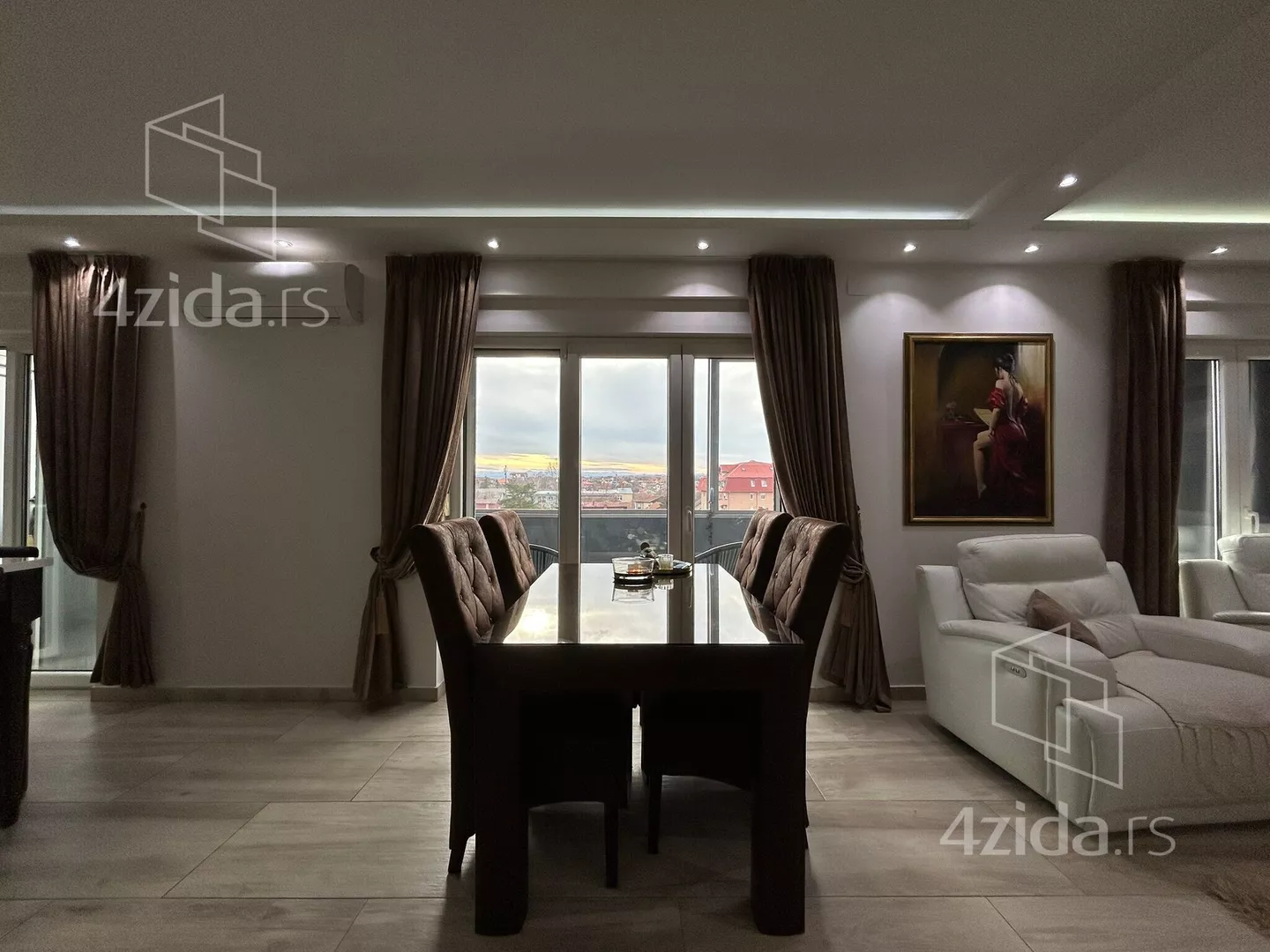 Četvorosoban stan | 4zida