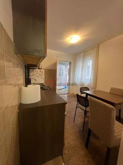 Autokomanda | 4zida.rs