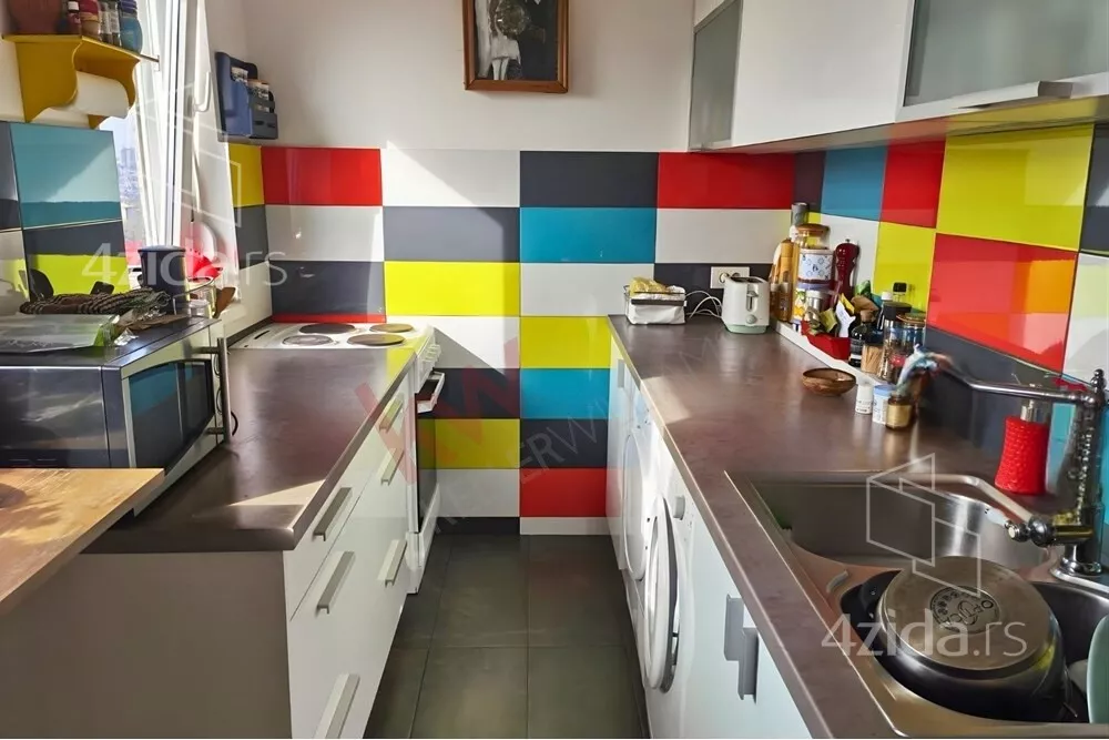 Četvorosoban stan | 4zida