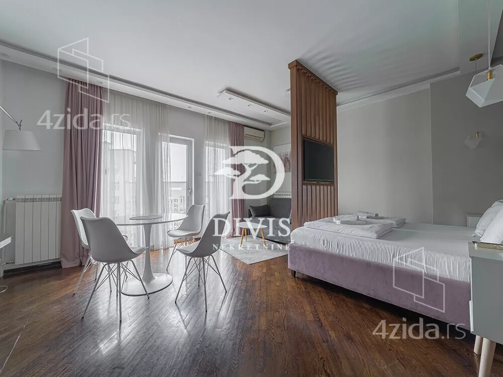 Petosoban stan | 4zida