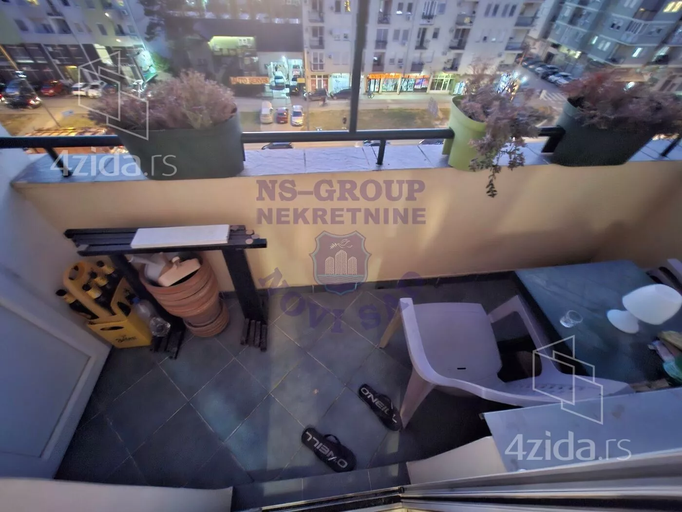 Četvoroiposoban stan | 4zida