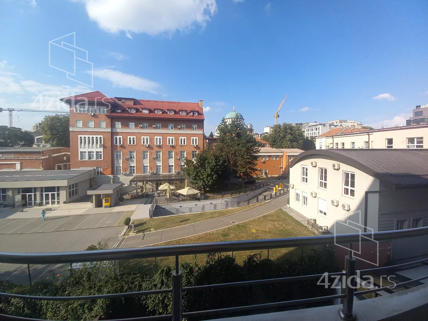 Troiposoban stan | 4zida
