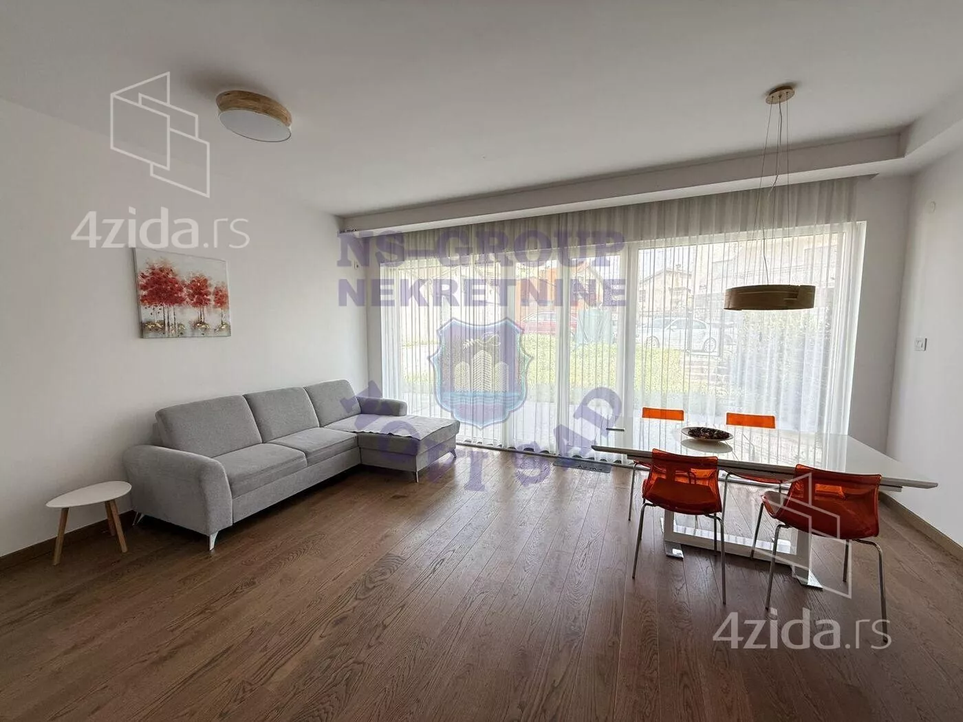 Troiposoban stan | 4zida