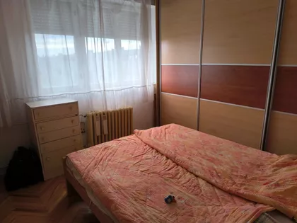 Trg Jakaba I Komora 16 | 4zida.rs