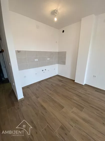 Novi Banovci | 4zida.rs