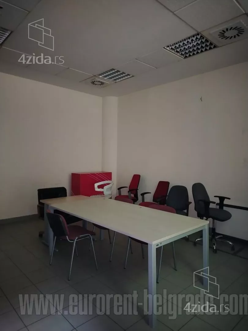 Poslovni prostor | 4zida