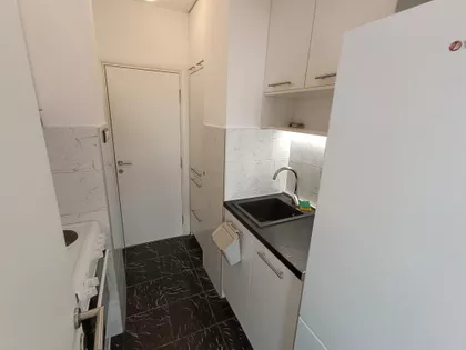 Jovana Rajića | 4zida.rs