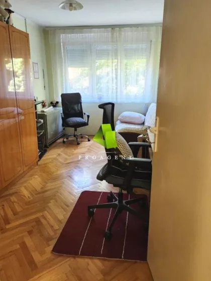 Medicinski Fakultet | 4zida.rs