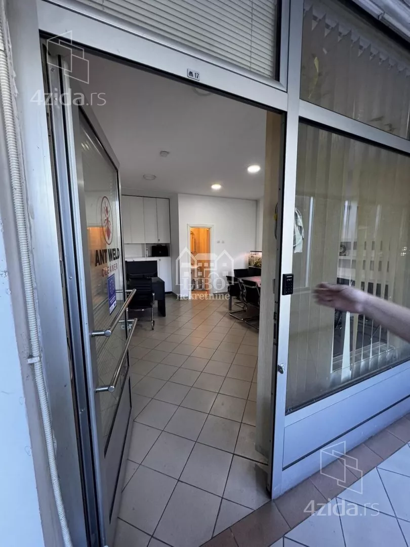 Poslovni prostor | 4zida
