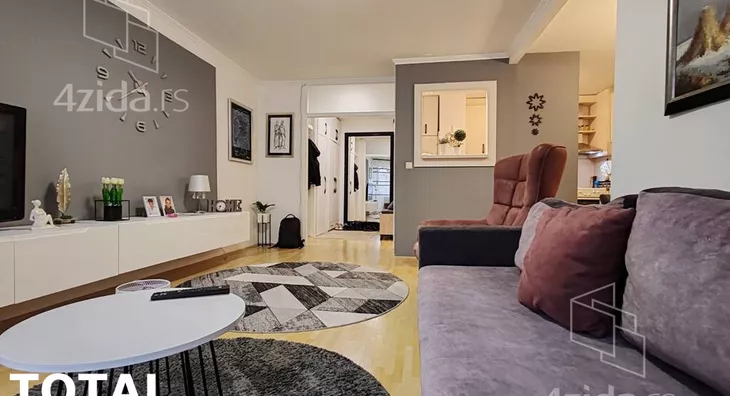 Troiposoban stan | 4zida