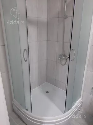 Šestosoban stan | 4zida