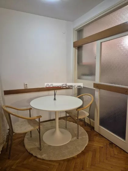 Klinički Centar | 4zida.rs