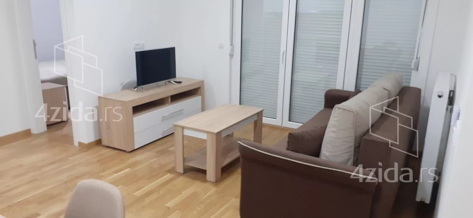 Jednoiposoban stan | 4zida