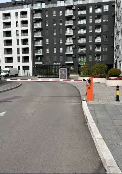 Tošin Bunar | 4zida.rs