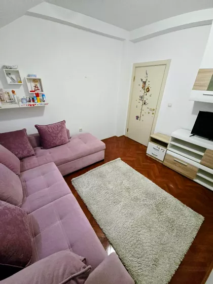 Cara Dušana | 4zida.rs